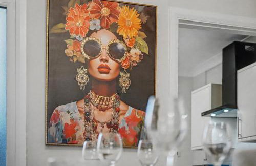 Countess House, Northampton - Stylish Modern 2-Bedroom House with Garden - Free Parking - Foto 7