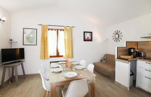 Beautiful Home In Bessas - Photo 4