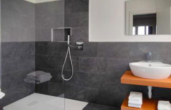 Casa 24 - Trilocale con Vista Lago, Giardino e Idromassaggio Gonfiabile - Foto 35