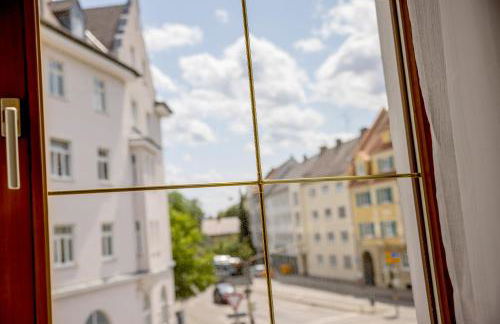 Kaza Guesthouse, centrally located 2 & 3 bedroom Apartments in Augsburg - Foto 47