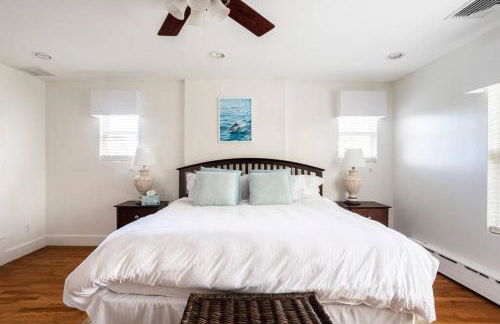 Spacious Oceanview Villa Elegant Coastal Escape, Sleeps 22 - Foto 17