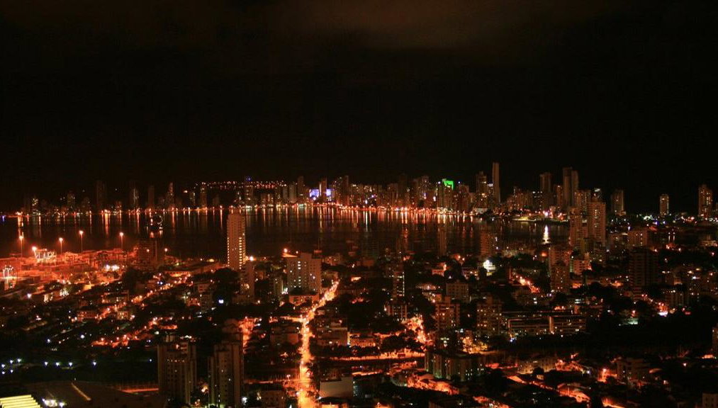 Tour en chiva rumbera por Cartagena - Foto 1