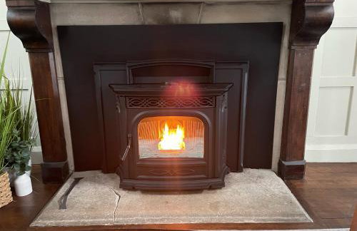 WOW New Spectacular Franconia Home - history - views - fire pit - hot tub - pool - grandeur - MUST SEE - Foto 16