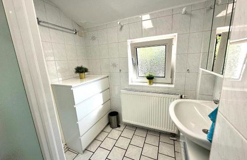 Charming House with Garden in Krefeld - Foto 16