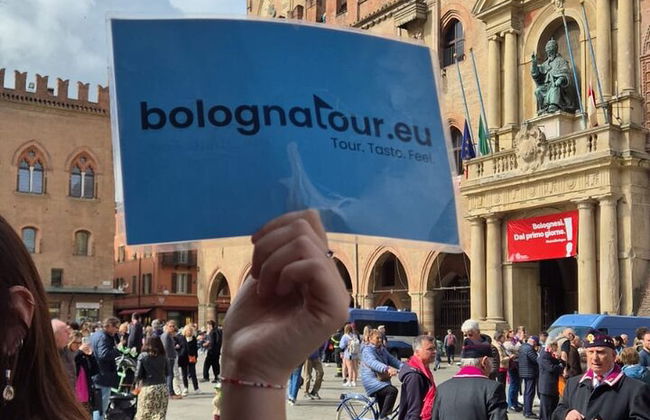 Bologna Open Bus skip the line & Food Tasting - Photo 11