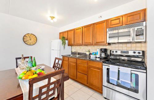 36Fl with Ocean View, Mins to Waikiki Beach, Parking - Foto 8