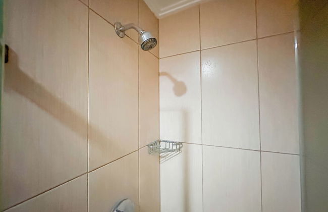 Best Price And Relaxing Studio (No Kitchen) At Tamansari Papilio Apartment - Foto 10