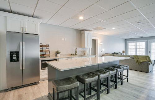 Lake Hartwell Getaway with Private Dock and Fire Pit! - Foto 24