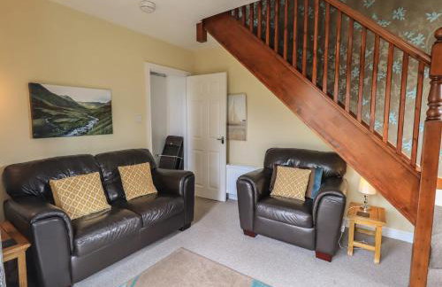 A River Runs By - Photo 5