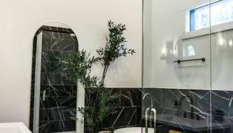 The Onyx - Walk to Falls, Hot Tub, Resort Access, Luxe Approved - Photo 4, Shower