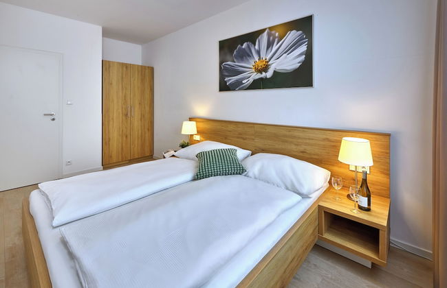 CityWest Apartments - Photo 3