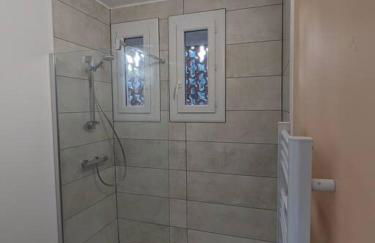 Appartment - vue imprenable sur la cité médiévale - Parking gratuit - Climatisé - Foto 9