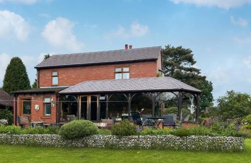 Dane Hurst - Photo 8