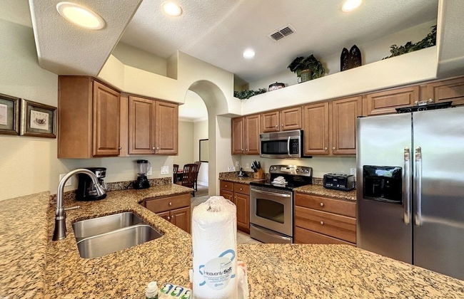 4 Bed 4 Bath With Private Pool/spa 4 Bedroom Home by RedAwning - Foto 21