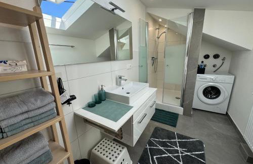 Voll ausgestattete Wohnung mit Südbalkon familien- & hundefreundlich - Photo 18