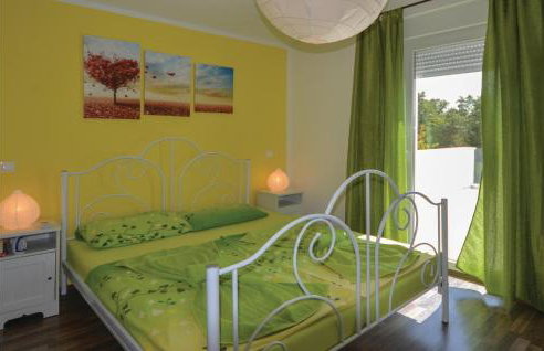 Gorgeous Home In Kanfanar With Wifi - Photo 44