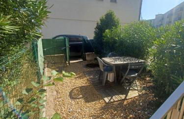 Studio avec jardinet et balcon idéalement situé - Foto 13