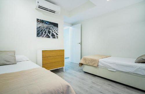 Exclusive quietness in the heart of Madrid with Public Parking, Breakfast, 2 bathrooms - Photo 61