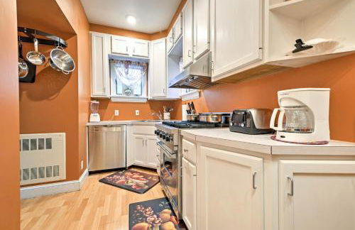 Central Bar Harbor Home, Walk to the Shore and Town! - Foto 10