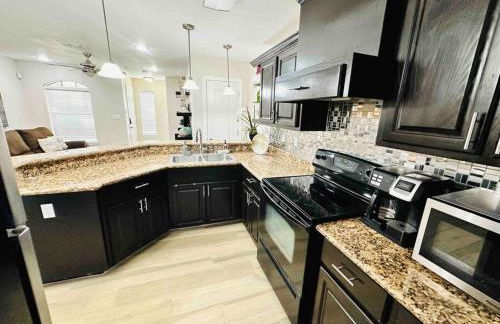 Sharyland Townhome - Foto 1