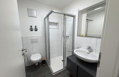 VYLD Fuchs Suite - Urban, Aufzug & Balkon - Foto 5