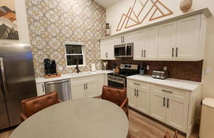 Valley View Resort Cabin 16, 1-Bed, Modern-Luxury with Hot Tub in Canaan Valley, WV - Photo 3