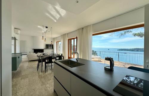 Modern and Elegant apartment with a spacious sea view terrace overlooking Palmaria Island Bright designer interiors Fully equipped Up to 6 guests Private parking Aircon All the comforts for a perfect stay - Foto 20