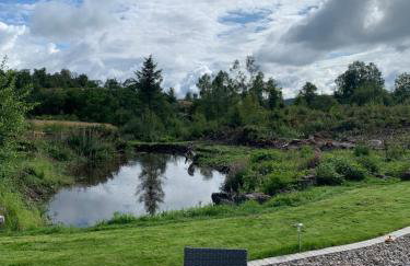 Red Squirrel Pod with Hot Tub - Foto 12