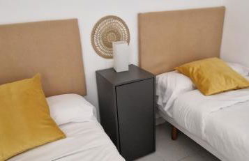 Seafront House,Sea Views,Pool and BBQ, Airport 10 mns - Photo 18