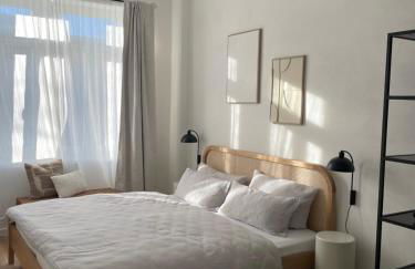 ApartNaest Radeberg - vollausgestattete 1 - bis 4-Zimmer Apartments l 24h Zugang per Code l Check-in Anleitung über Posteingang l Parkplatz auf Anfrage l Frühstück optional - Foto 1