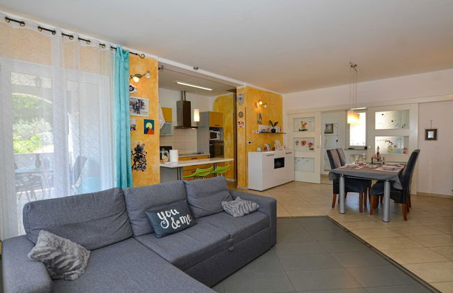 Radovani Peaceful and Serene Apartment With Terrace - Foto 16