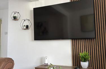 3 Double Beds Links to M6 & M5 - Foto 12