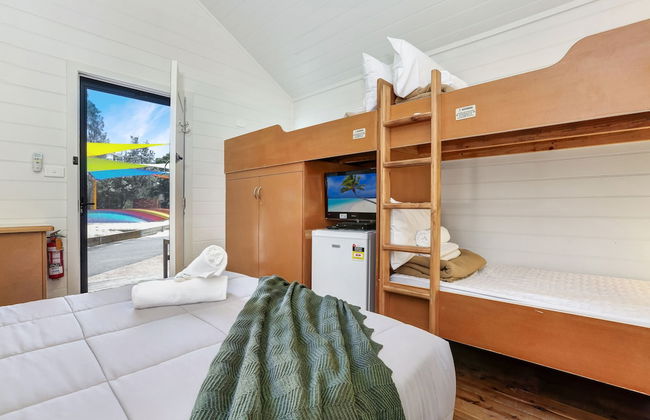 Seven Mile Beach Holiday Park - Photo 8