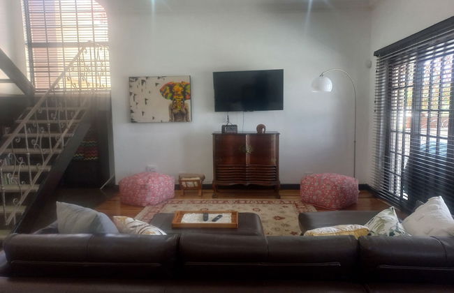 Jakes's Place Modern Comfortable & Sunny 3-bedroom House in Kensington - Photo 14