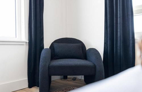 2BR, King Bd, Free Prkn, Gym, NYC View, 8min Train - Foto 47