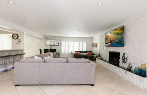 ~Villa Victoria Luxury! (Pool)~1 mile from beach - Foto 59