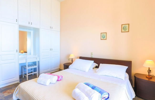 House On The Rocks in Nisaki - Photo 10