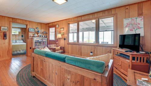 Dock and Rowboat Beechnut Bungalow on Keuka Lake - Foto 5