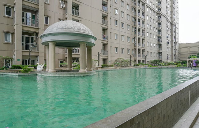 Fully Furnished with Comfortable 2BR Grand Palace Kemayoran Apartment - Photo 19