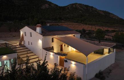 Villa privada para grupos con piscina y finca de 50ha en Alicante - Foto 1