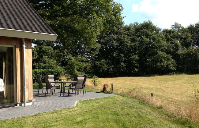 Chalet in Reutum With Sauna and Nature - Photo 23