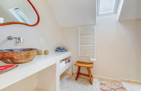 Amazing Home In La Vernelle - Photo 33