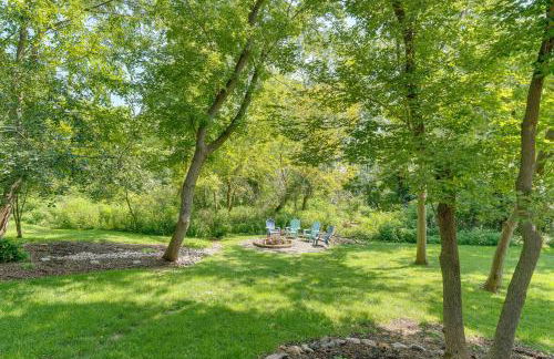 Lake Geneva Family Gem with Fenced Dog Run! - Foto 41