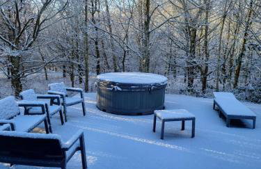 Oak Tree Lodge with Hot Tub near Alton Towers - Foto 3