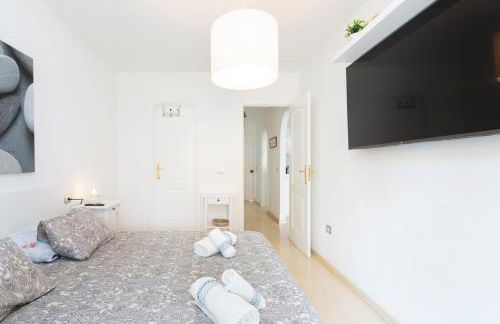 Home2Book Cozy Terrace with Pool Views - Foto 18