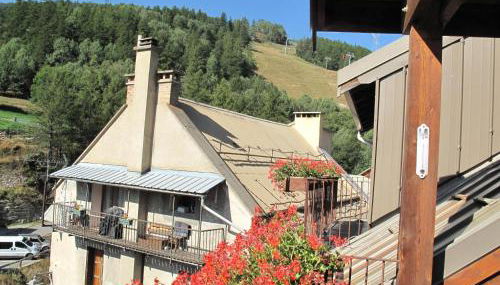 Chalet 11 pers, 5 ch, pied des pistes, balcon, parking, Wi-Fi, cheminée, Serre Chevalier - FR-1-762-27 - Foto 3