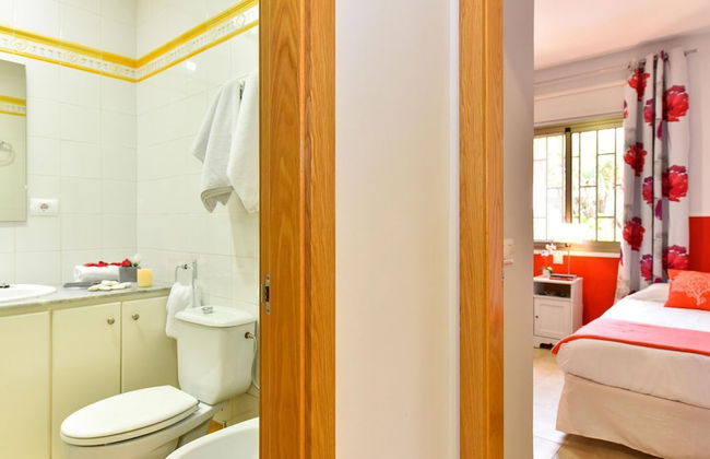 Belvilla by OYO Beach House Adelfas - Photo 13