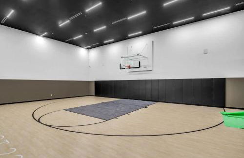 Modern Downtown Condo with Pool Gym BBQ Game Room CoWorking Spaces - Foto 63