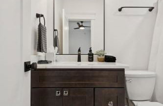 Nash Urban Oasis with Rooftop and Modern Amenities - Foto 45