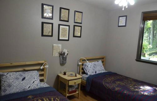 Guppies Lakehouse-Prvt. Lake Acc, Close to Rainier - Foto 23